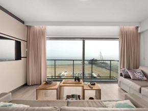 Apartment with views and terrace